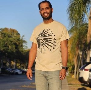 Meet your Posher, Cesar